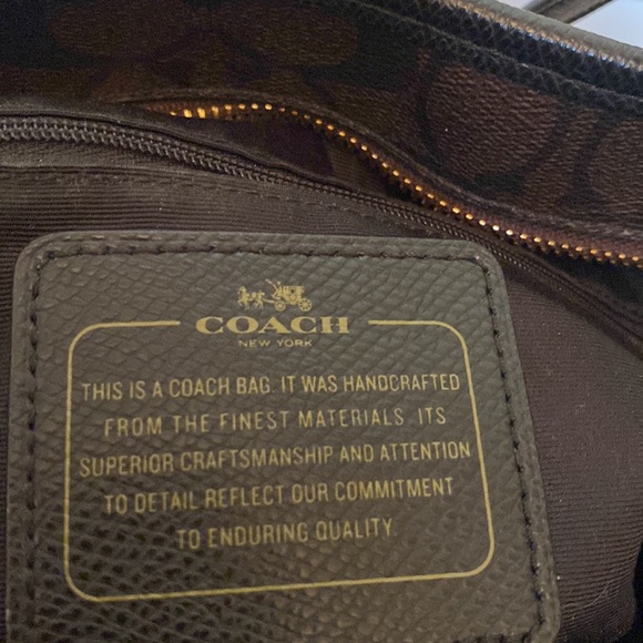 City Zip Tote In Signature Canvas Preloved SOLD - Picture 8 of 16